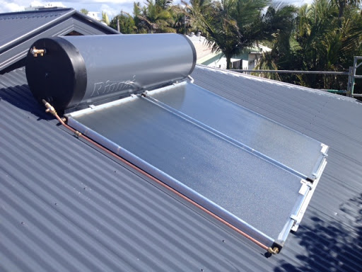 Solar hot water system fitted on a corrugated roof in North Lakes